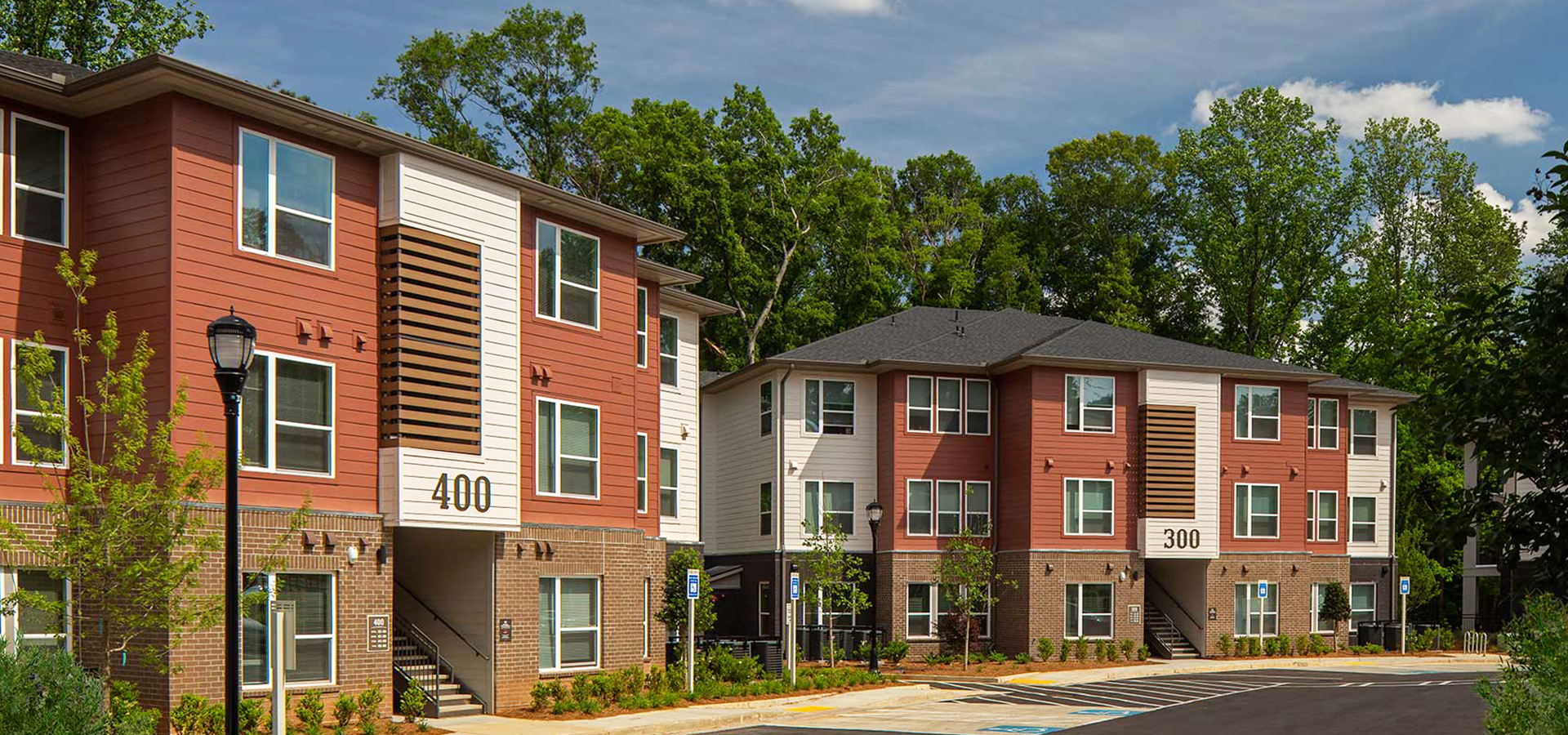 elegant modern entrance for Columbia Canopy at Grove Park apartments